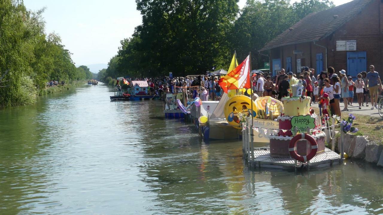 Camping Du Canal Kembs Eksteriør billede